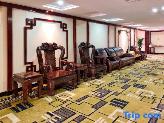 Янгиианг: Shibazi Hotel
