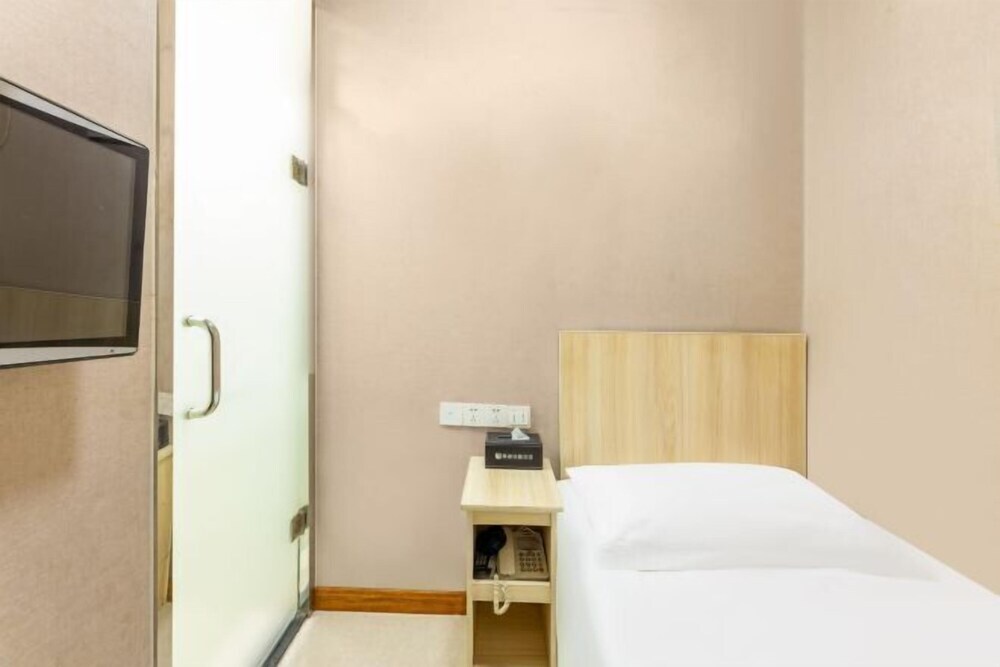 Лянфан: More Joy Express Hotel