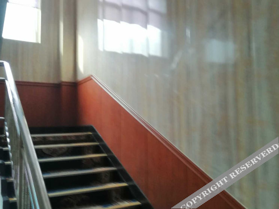 Сяньян: Xunyi cinema business hotel