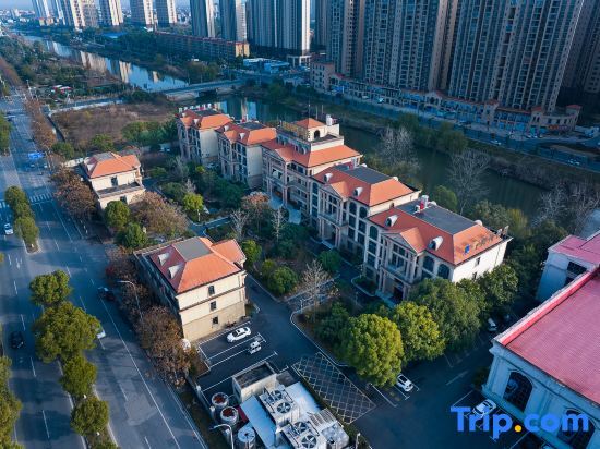 Йиян: Daims Garden Hotel Dechang Park