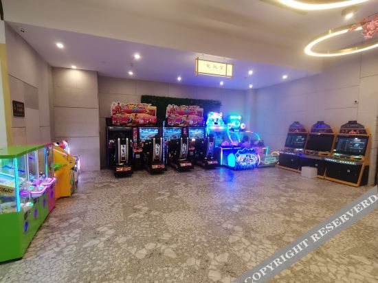 Циндао: Ruiya Zhongyi Hotel