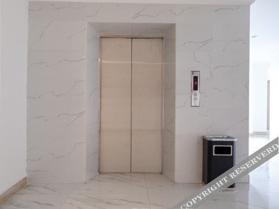 Янгиианг: Xiya Hotel
