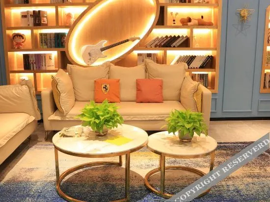 Цзиньюань: Forest Castle Theme Apartment (Qingyuan Yinzhan Hot Spring Branch)