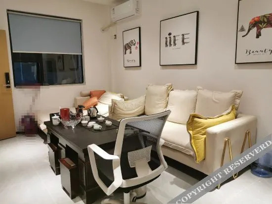 Цзиньюань: Forest Castle Theme Apartment (Qingyuan Yinzhan Hot Spring Branch)
