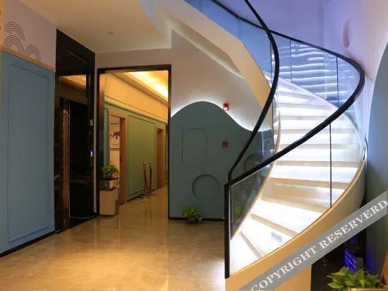 Цзиньюань: Forest Castle Theme Apartment (Qingyuan Yinzhan Hot Spring Branch)