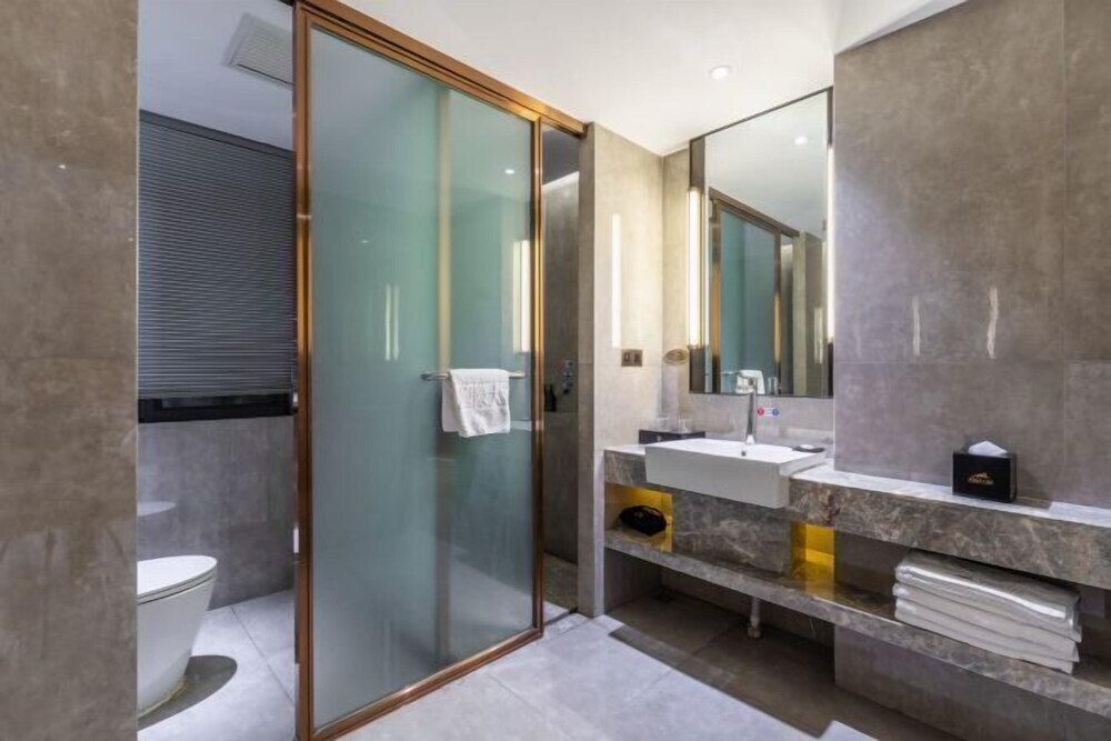 Шиянь: Danjiangkou Guanlan International Hotel