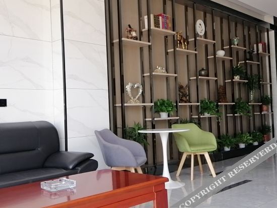 Ухань: Yatuo Hotel (Foxconn Technology Industrial Park, China University of Geosciences Science Park)
