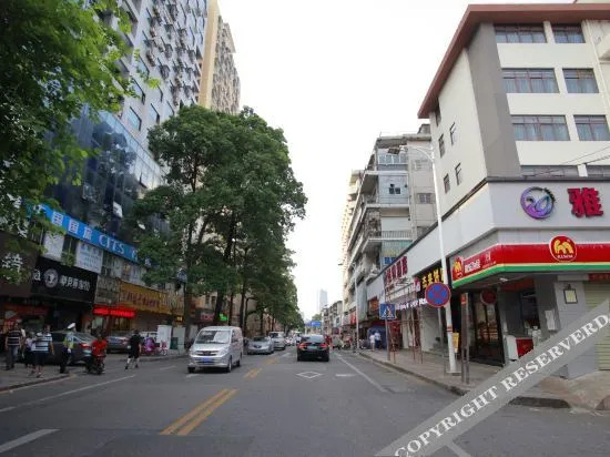 Хойчжоу: 24h elegant hotel (Huizhou West Lake store)