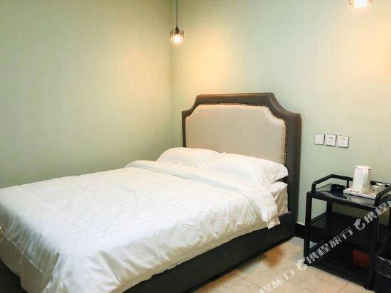 Синьсян: Yanjin Meida Express Hotel