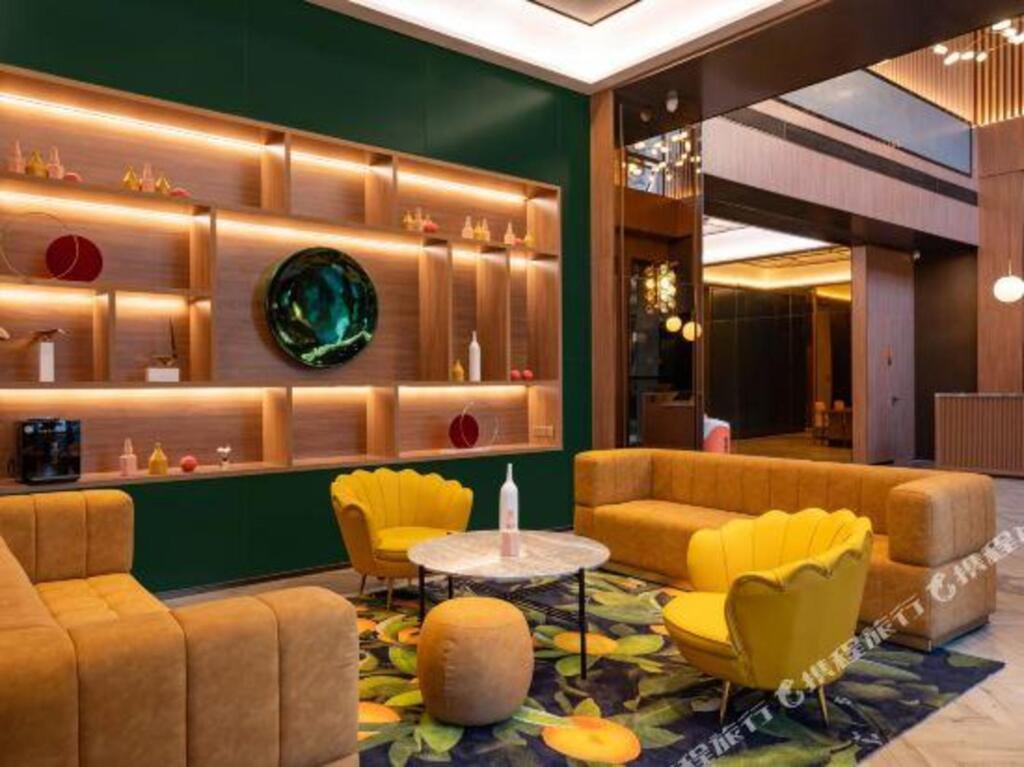 Нинбо: Orange Hotel(Yuyao Colorful Town)