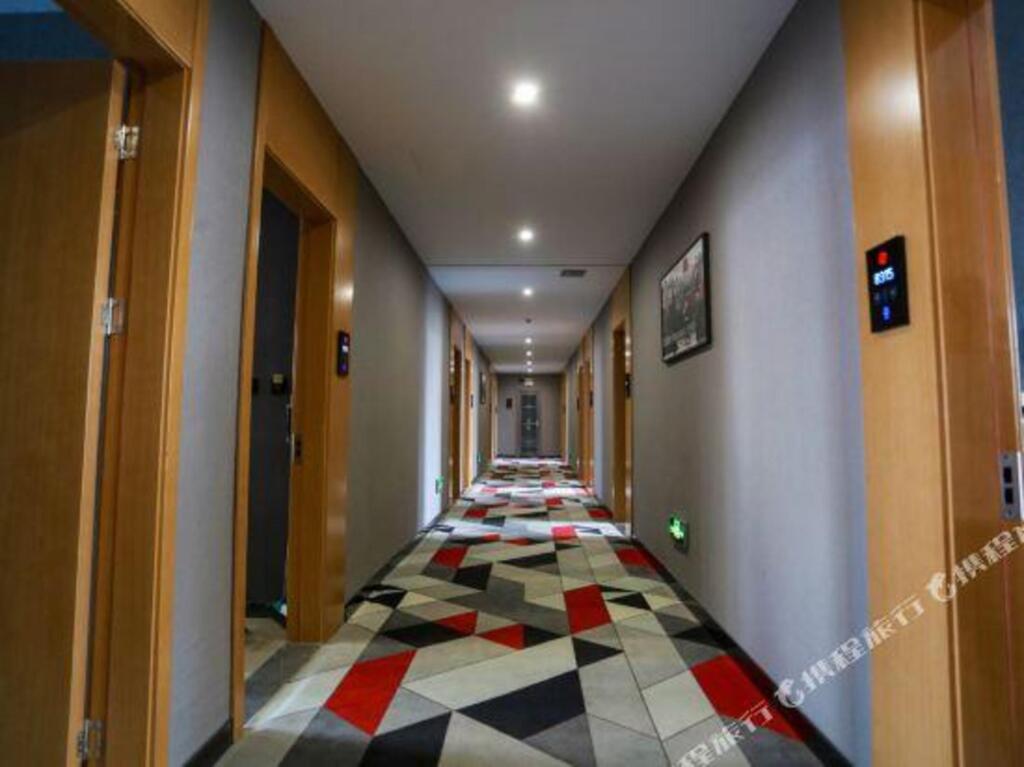 Хандань: Shangkeyou Hotel Weixian county weici park)