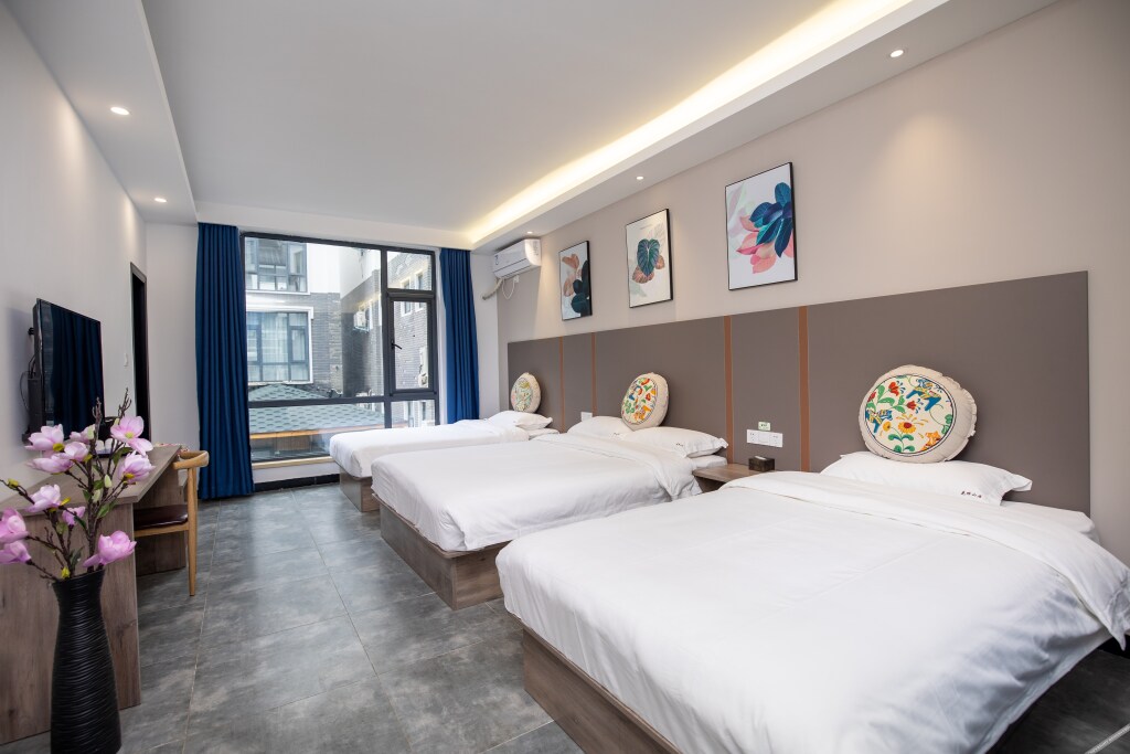 Лоян: Laojun Mountain Flower Bank Mountain Residence Inn