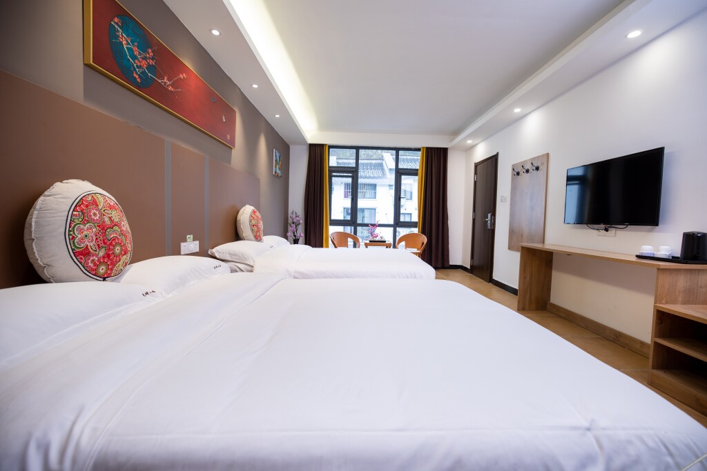 Лоян: Laojun Mountain Flower Bank Mountain Residence Inn