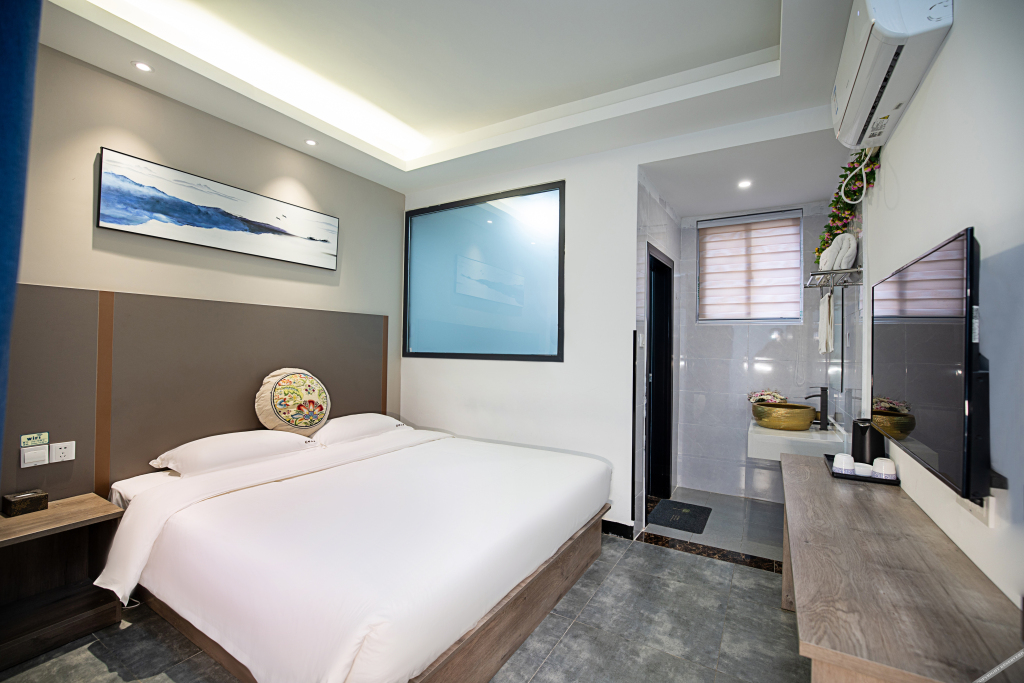 Лоян: Laojun Mountain Flower Bank Mountain Residence Inn