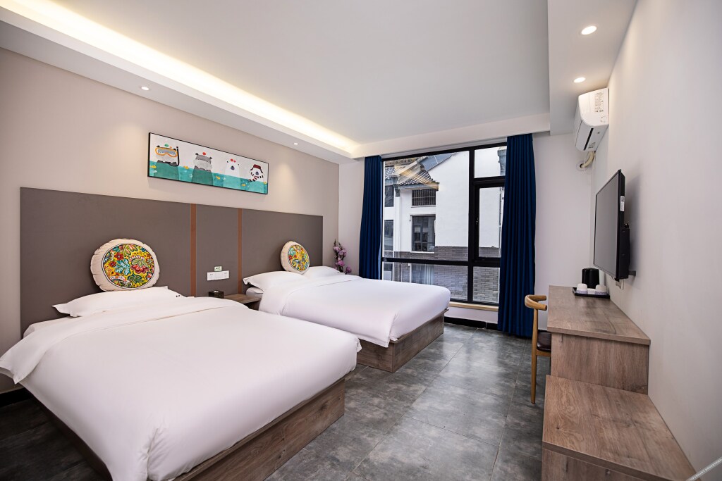 Лоян: Laojun Mountain Flower Bank Mountain Residence Inn