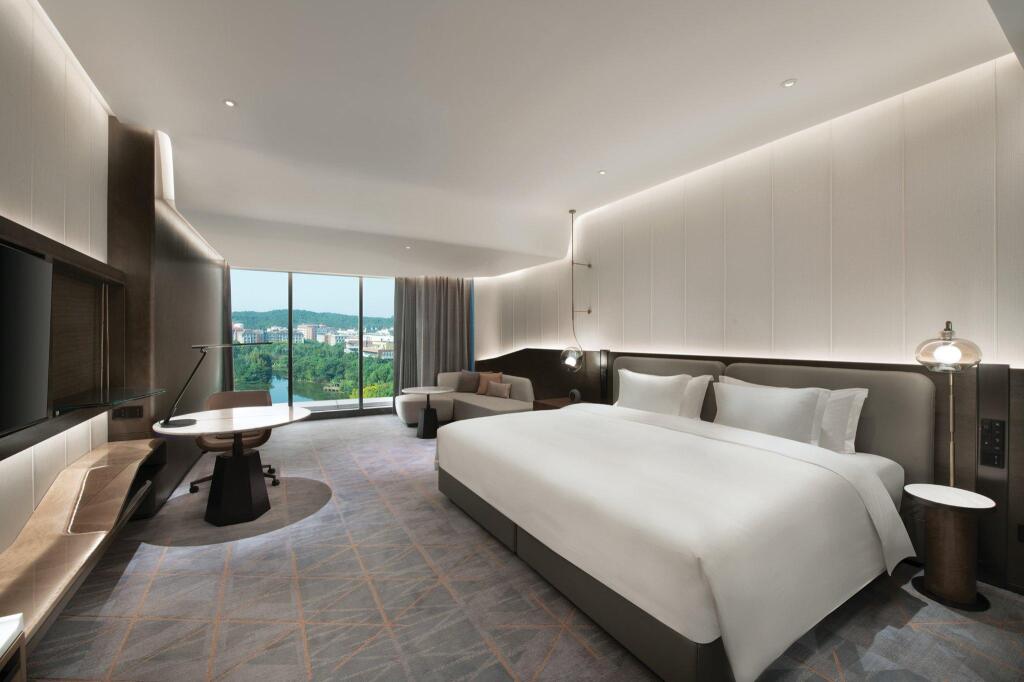 Ухань: Crowne Plaza Wuhan Optics Valley, an IHG Hotel