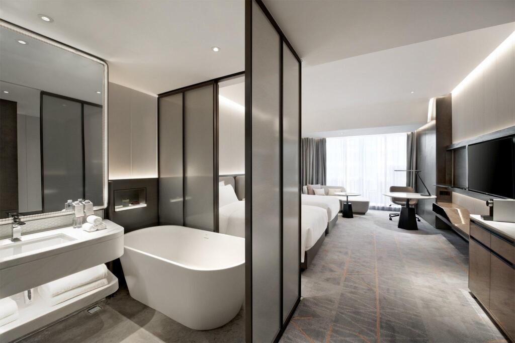 Ухань: Crowne Plaza Wuhan Optics Valley, an IHG Hotel