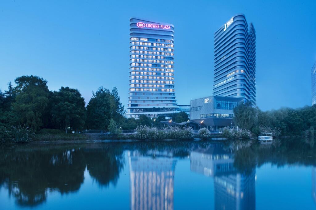 Ухань: Crowne Plaza Wuhan Optics Valley, an IHG Hotel