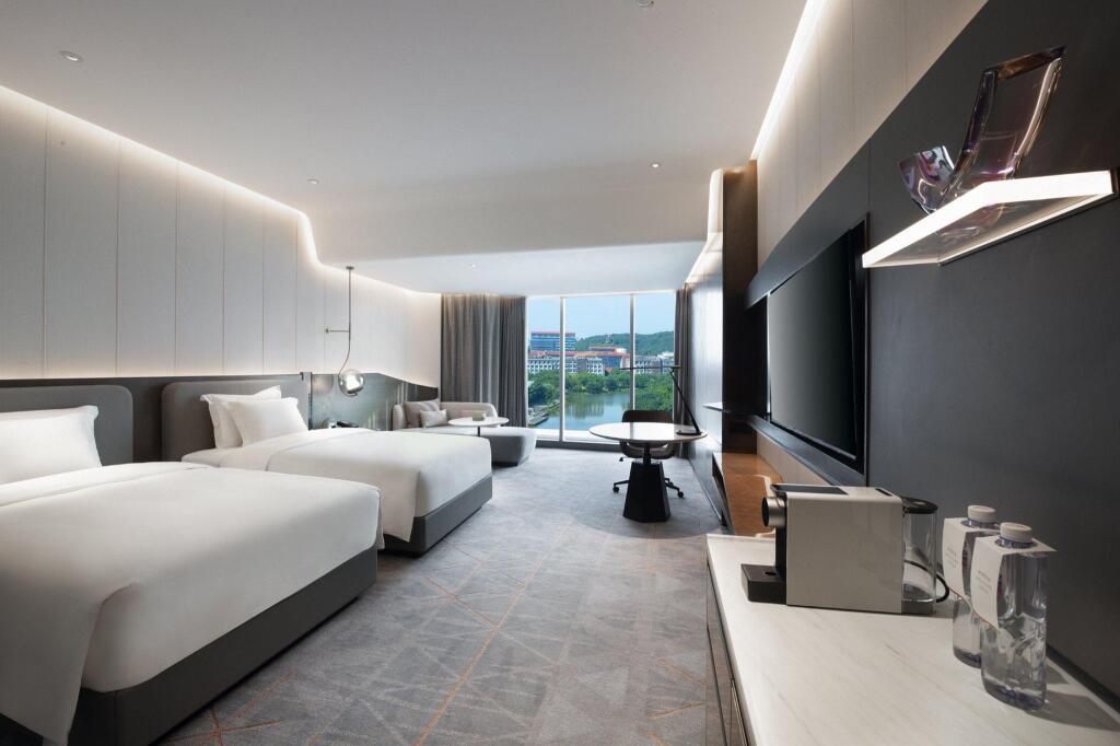 Ухань: Crowne Plaza Wuhan Optics Valley, an IHG Hotel