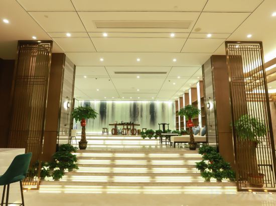 Юнчжоу: Lanshan Rambo Bay International Hotel