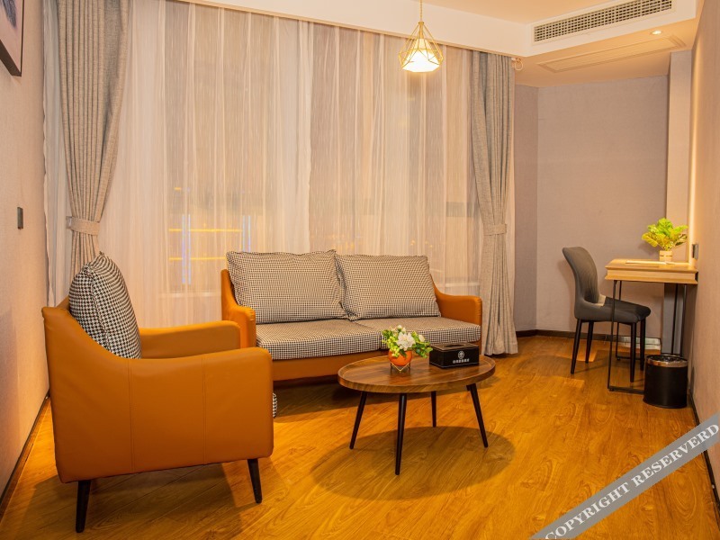 Фуян: Green Tree Inn (Fuyang Oriental Pearl Store)