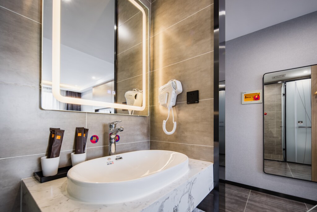 Шэньян: Junyi Chain Hotel (Shenyang Taoxian International Airport Branch)
