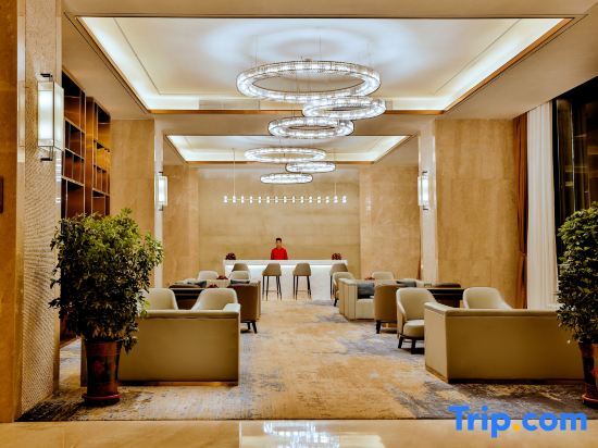 Наньян: Dengzhou Ruihua Pengyi Hotel