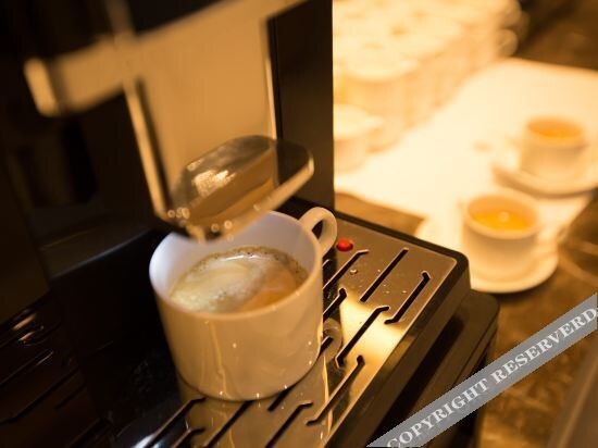 Наньян: Dengzhou Ruihua Pengyi Hotel