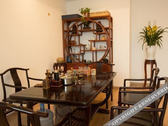 Наньян: Dengzhou Ruihua Pengyi Hotel