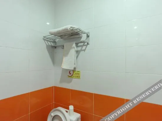 Ляньюньган: Home Inn Huaxuan Hotel (Yiguanlan International Shop)