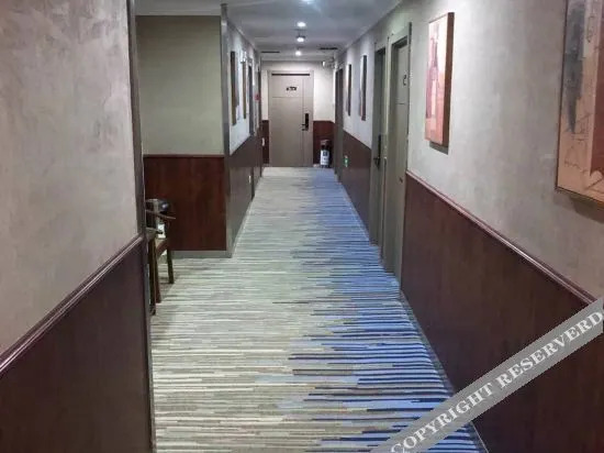 Ляньюньган: Home Inn Huaxuan Hotel (Yiguanlan International Shop)