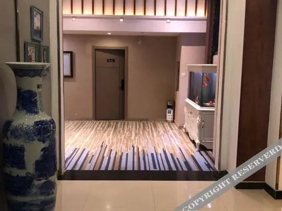 Ляньюньган: Home Inn Huaxuan Hotel (Yiguanlan International Shop)