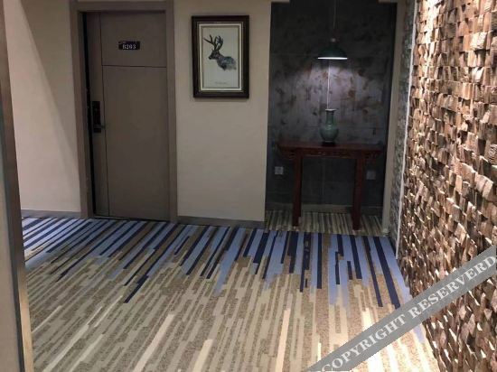 Ляньюньган: Home Inn Huaxuan Hotel (Yiguanlan International Shop)