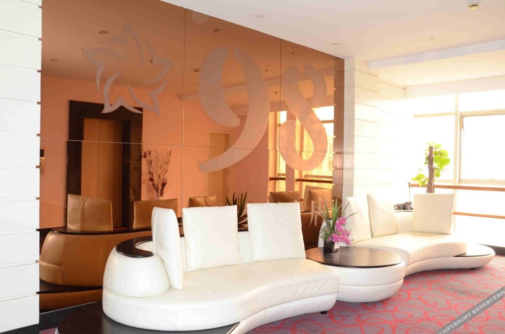 Шаоксинг: 98 Business Hotel (Chengnan Avenue Subway Station)