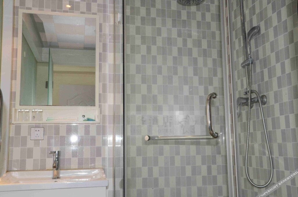 Шаоксинг: 98 Business Hotel (Chengnan Avenue Subway Station)