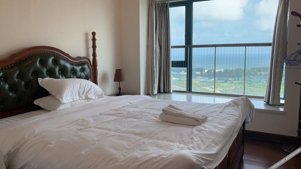 Янгиианг: Yangjiang Hailing Island Chunnuan Huakai Apartment