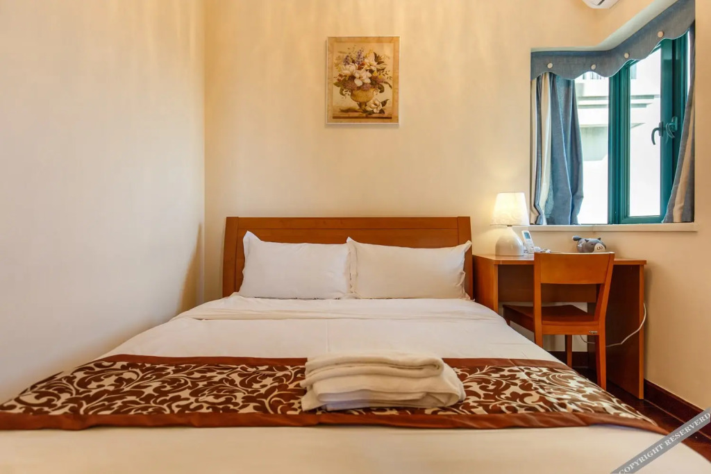 Янгиианг: Yangjiang Hailing Island Chunnuan Huakai Apartment