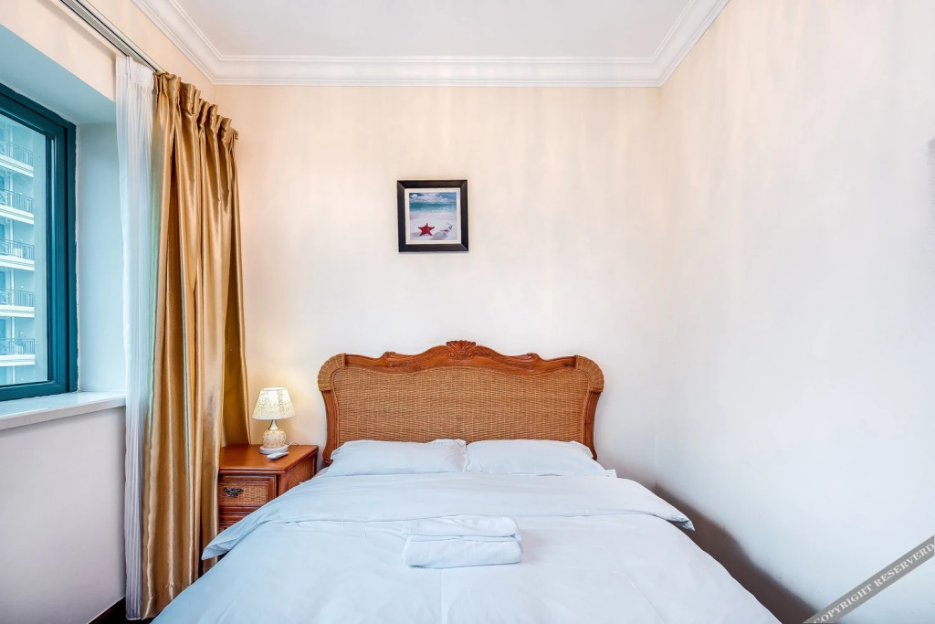 Янгиианг: Yangjiang Hailing Island Chunnuan Huakai Apartment