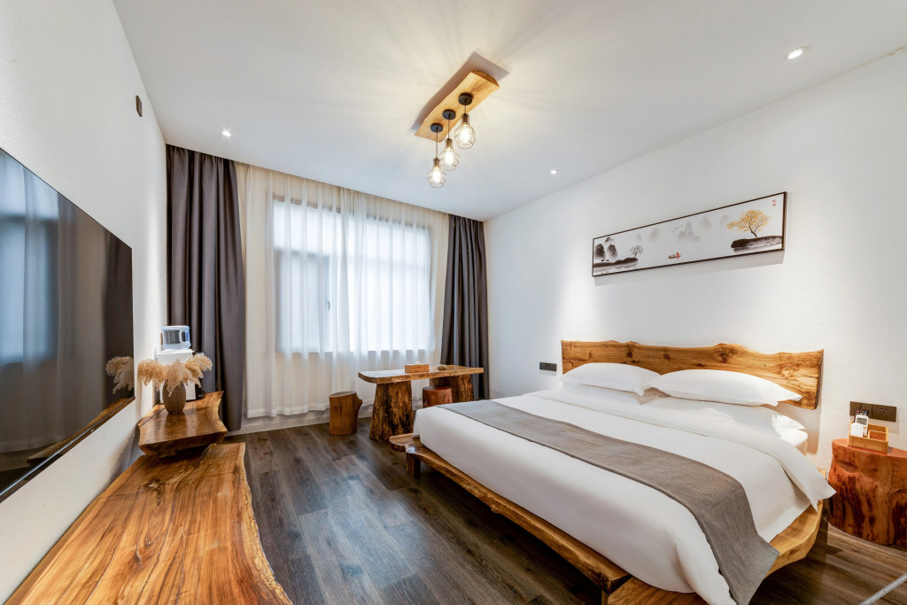 Вэйнань: Floral Hotel · Yueshan residence (Huashan tourist center)