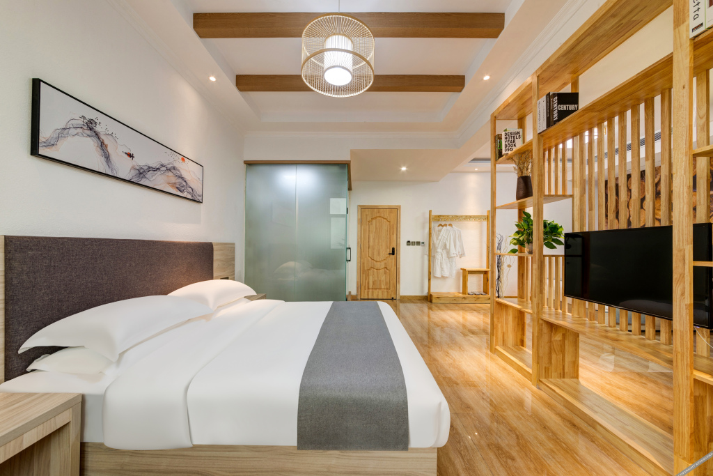 Вэйнань: Floral Hotel · Yueshan residence (Huashan tourist center)