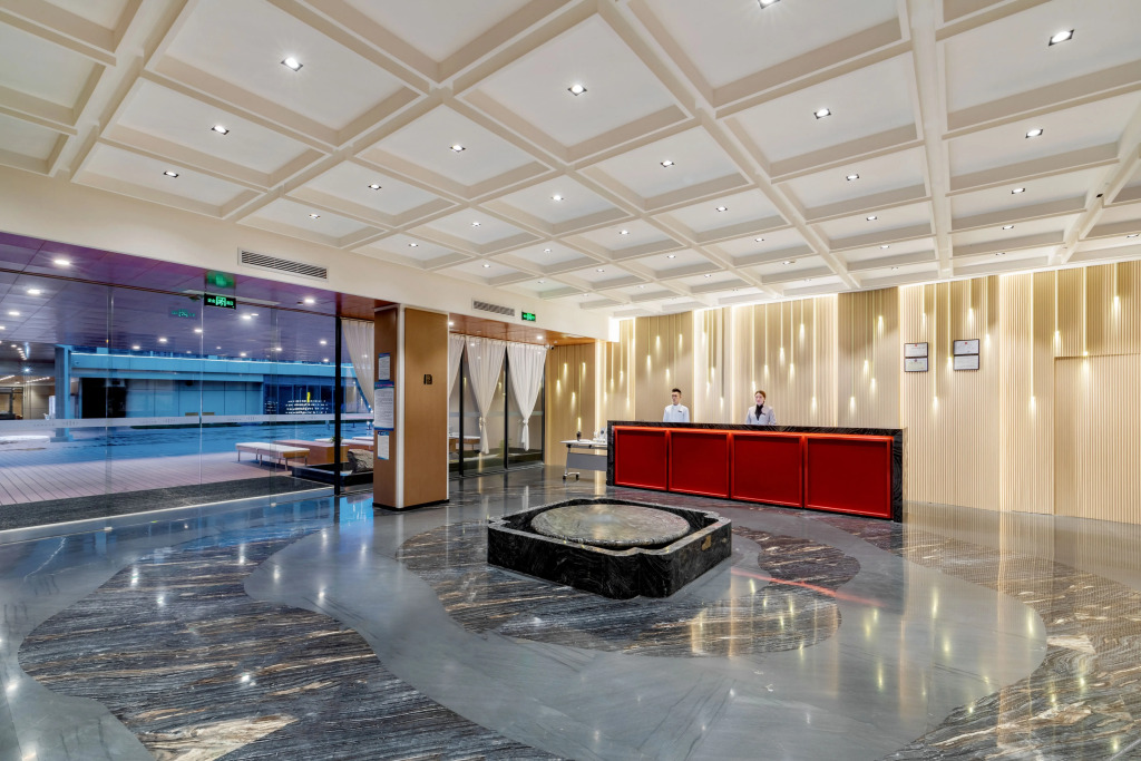 Чжаоцин: Zhaoqing Huawen Four Seasons Hotel