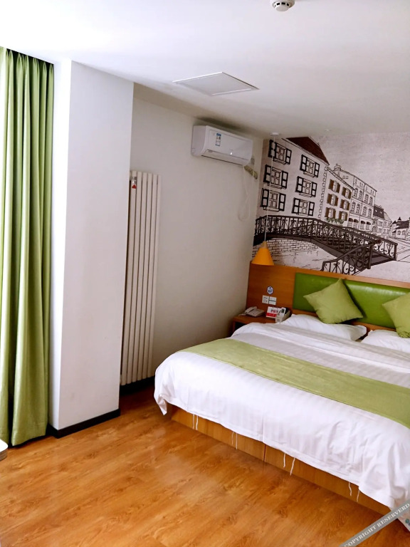Лянфан: 99 Xinbiao Hotel(Langfang Teachers College Store)