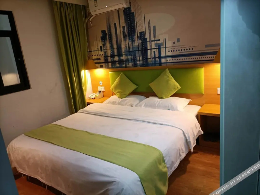 Лянфан: 99 Xinbiao Hotel(Langfang Teachers College Store)