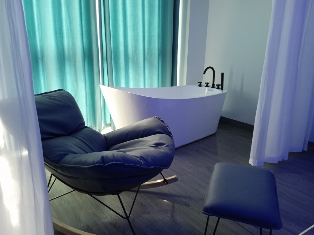 Чанша: Louis Hotel (Moon Island Shazhichuan Aolai)