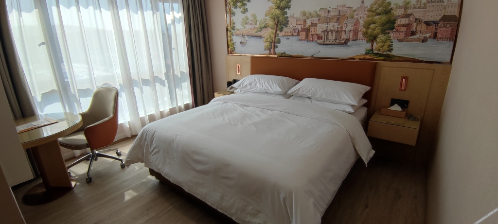 Хойчжоу: Vienna 3 Best Hotel (Huizhou Sandong High-speed Railway South Station Branch)