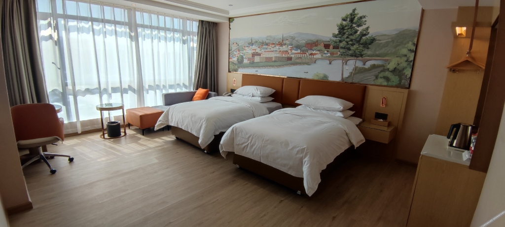 Хойчжоу: Vienna 3 Best Hotel (Huizhou Sandong High-speed Railway South Station Branch)