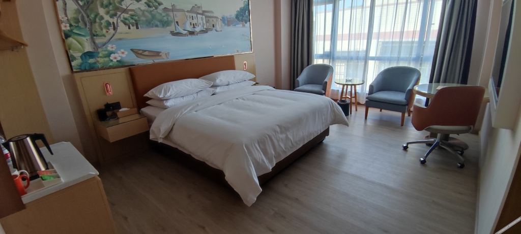 Хойчжоу: Vienna 3 Best Hotel (Huizhou Sandong High-speed Railway South Station Branch)