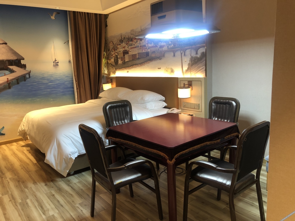Хэчжоу: Vienna Hotel (Hezhou Xindu)