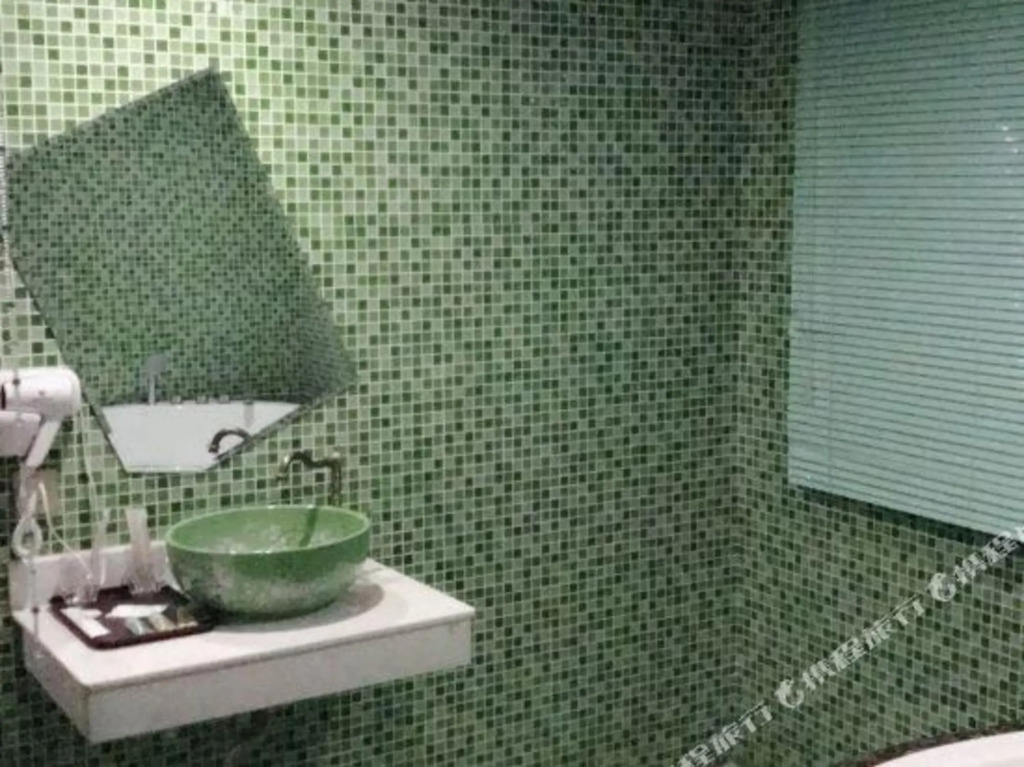 Чжэньцзян: Qianpeng Theme Hostel