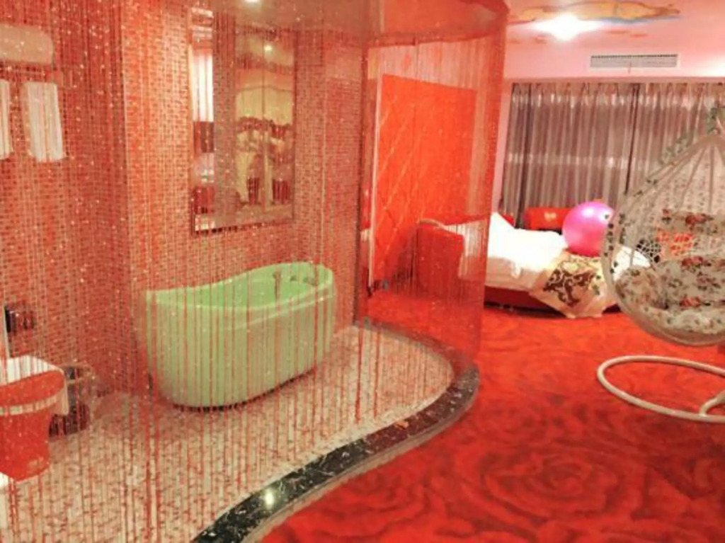 Чжэньцзян: Qianpeng Theme Hostel